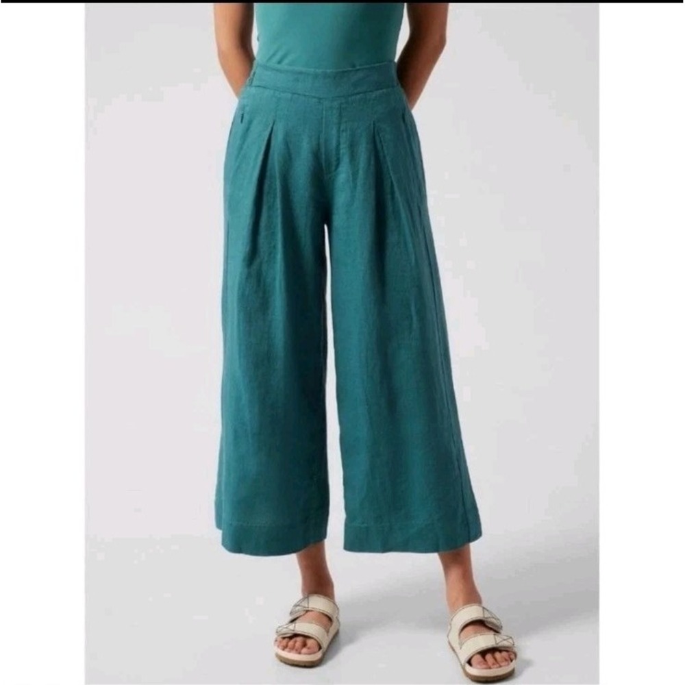 Athleta Playa Linen Wide Crop Blue 100% Linen Size 10 Zip Pockets Athleisure